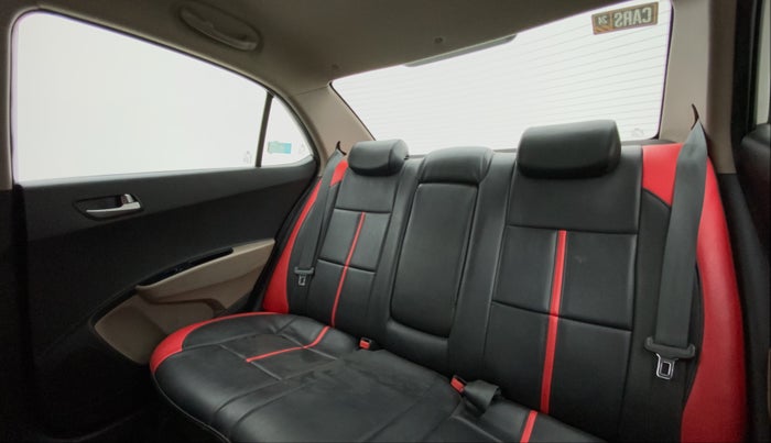 2014 Hyundai Xcent SX AT 1.2 (O), Petrol, Automatic, 91,339 km, Right Side Rear Door Cabin