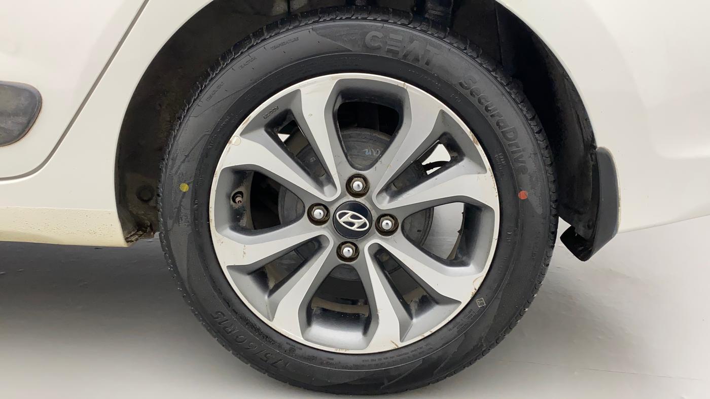 2014 Hyundai Xcent SX AT 1.2 (O), Petrol, Automatic, 91,339 km, Left Rear Wheel