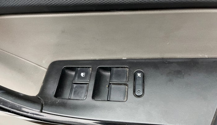 2018 Tata Tiago XT PETROL, Petrol, Manual, 50,839 km, Driver Side Door Panels Control