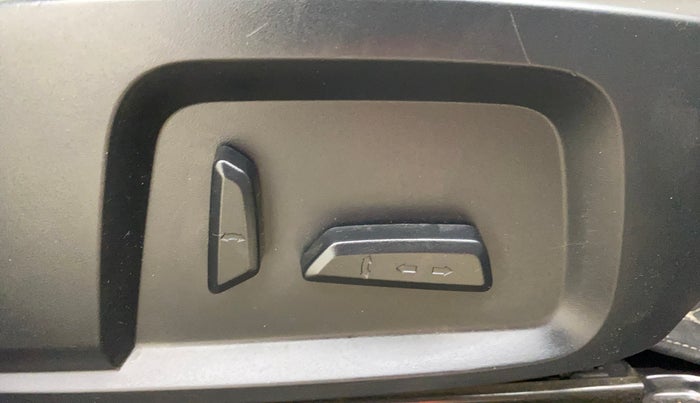 2021 Tata Safari XZA, Diesel, Automatic, 28,091 km, Driver Side Adjustment Panel