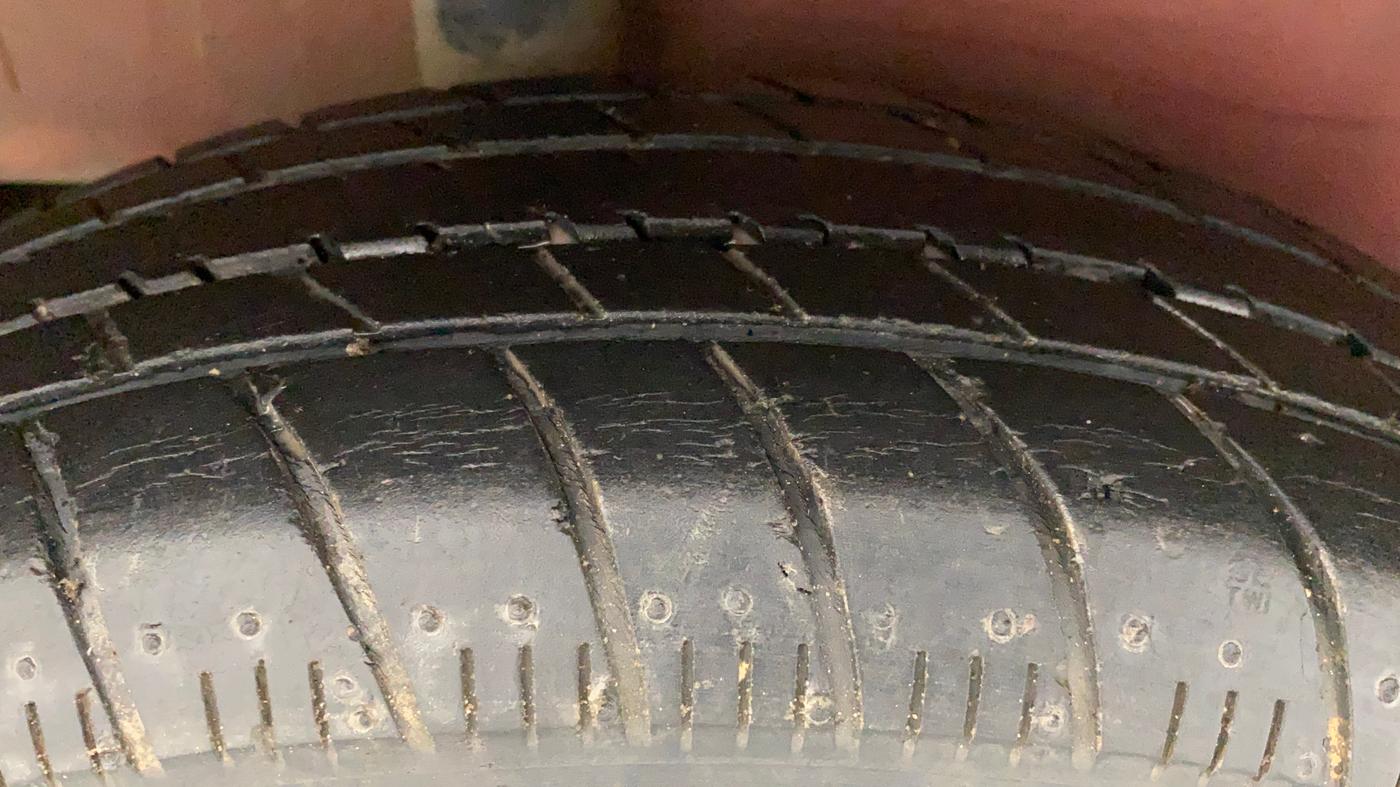 2016 Maruti Celerio ZXI AMT, Petrol, Automatic, 38,233 km, Right Rear Tyre Tread
