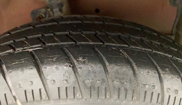2016 Maruti Celerio ZXI AMT, Petrol, Automatic, 38,233 km, Right Front Tyre Tread