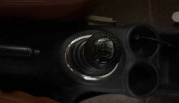 2015 Honda Amaze 1.2L I-VTEC S, Petrol, Manual, 63,945 km, Gear Lever