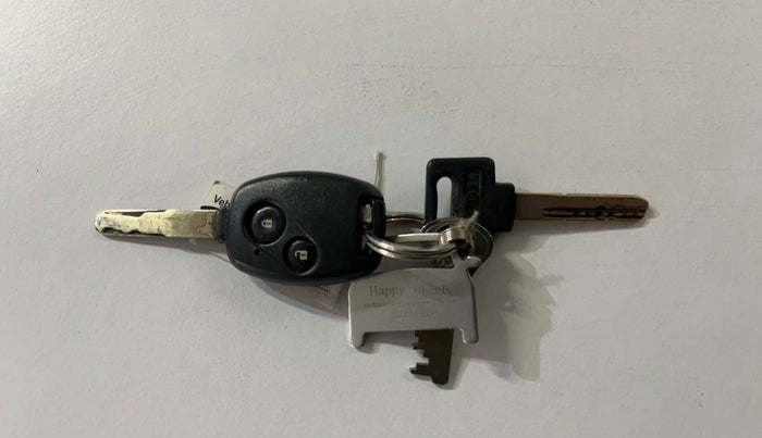 2015 Honda Amaze 1.2L I-VTEC S, Petrol, Manual, 63,945 km, Key Close Up