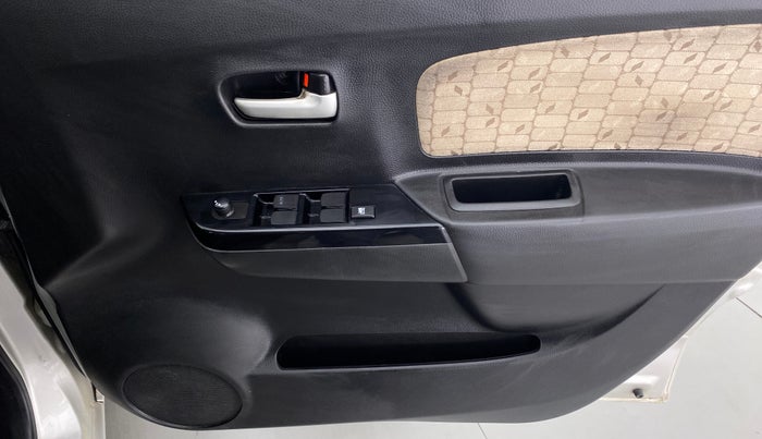 2018 Maruti Wagon R 1.0 VXI, Petrol, Manual, 71,071 km, Driver Side Door Panels Control