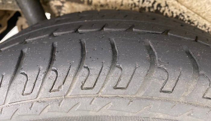 2018 Maruti Wagon R 1.0 VXI, Petrol, Manual, 71,071 km, Right Rear Tyre Tread