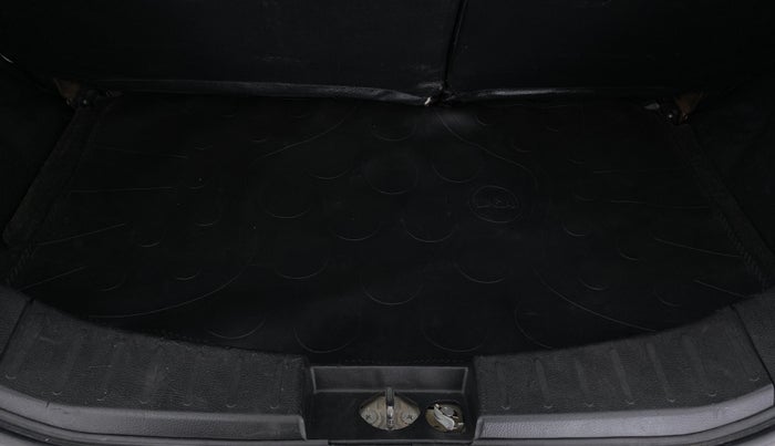 2018 Maruti Wagon R 1.0 VXI, Petrol, Manual, 71,071 km, Boot Inside