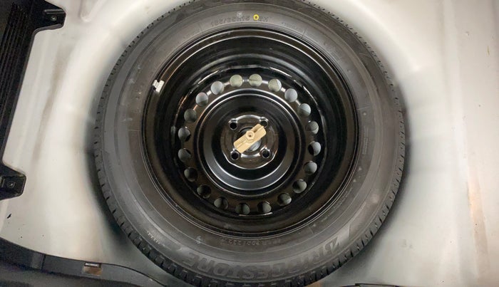 2022 Hyundai NEW I20 ASTA (O) 1.2 AT, Petrol, Automatic, 72,207 km, Spare Tyre