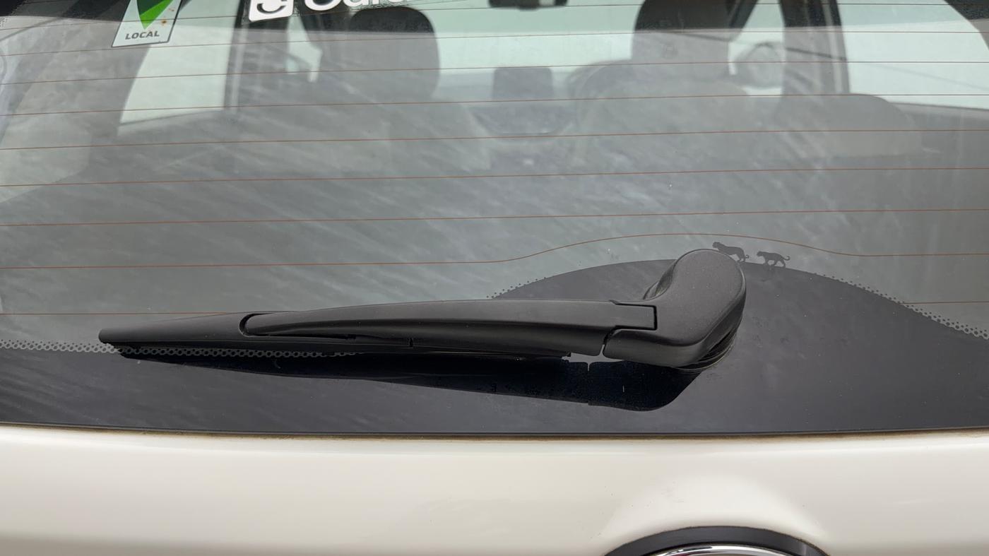 2023 Tata NEXON XZ PLUS LUXURY SUNROOF PETROL, CNG, Manual, 35,631 km, Rear Wiper