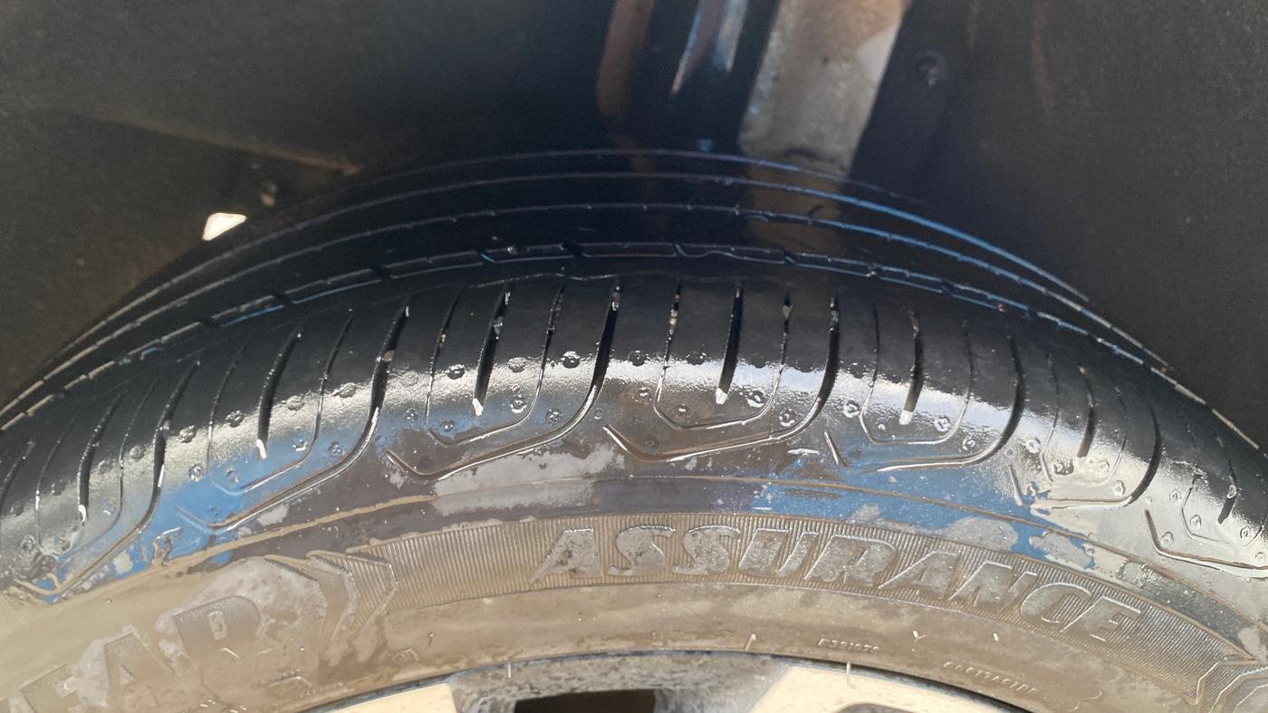 2022 MG ASTOR SHARP 1.3 TURBO AT, Petrol, Automatic, 47,678 km, Right Rear Tyre Tread