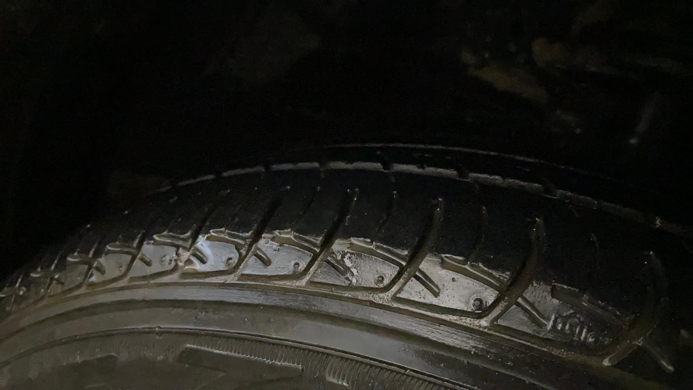 2018 Maruti Ciaz DELTA 1.4 MT PETROL, Petrol, Manual, 30,229 km, Right Front Tyre Tread