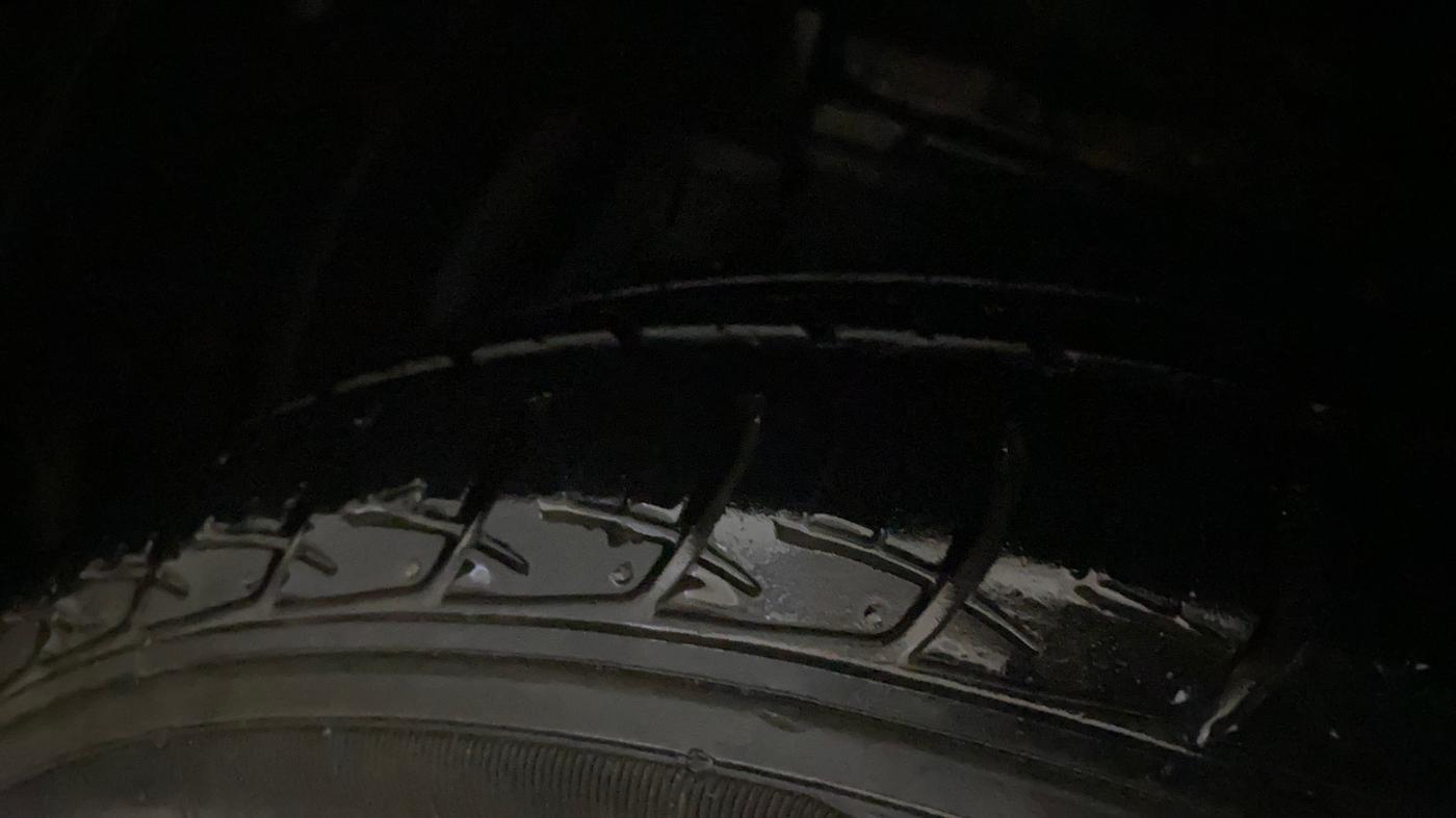 2018 Maruti Ciaz DELTA 1.4 MT PETROL, Petrol, Manual, 30,229 km, Left Front Tyre Tread