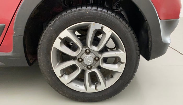 2017 Hyundai i20 Active 1.2 SX, Petrol, Manual, 61,047 km, Left Rear Wheel