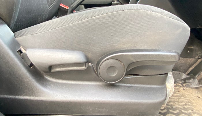 2022 Maruti Vitara Brezza ZXI PLUS, Petrol, Manual, 55,866 km, Driver Side Adjustment Panel