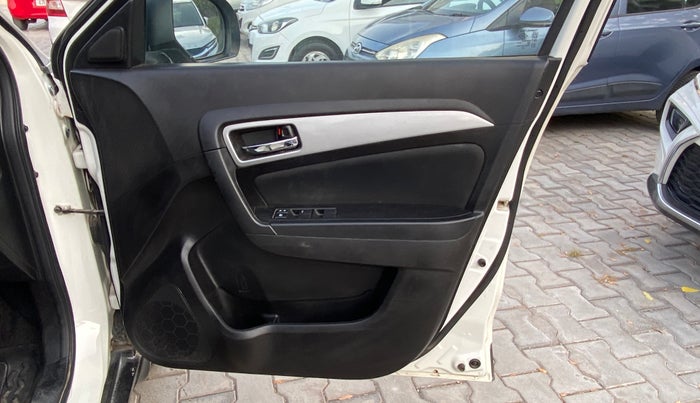 2022 Maruti Vitara Brezza ZXI PLUS, Petrol, Manual, 55,866 km, Driver Side Door Panels Control