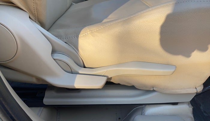 2019 Maruti Dzire VXI AMT, Petrol, Automatic, 64,895 km, Driver Side Adjustment Panel