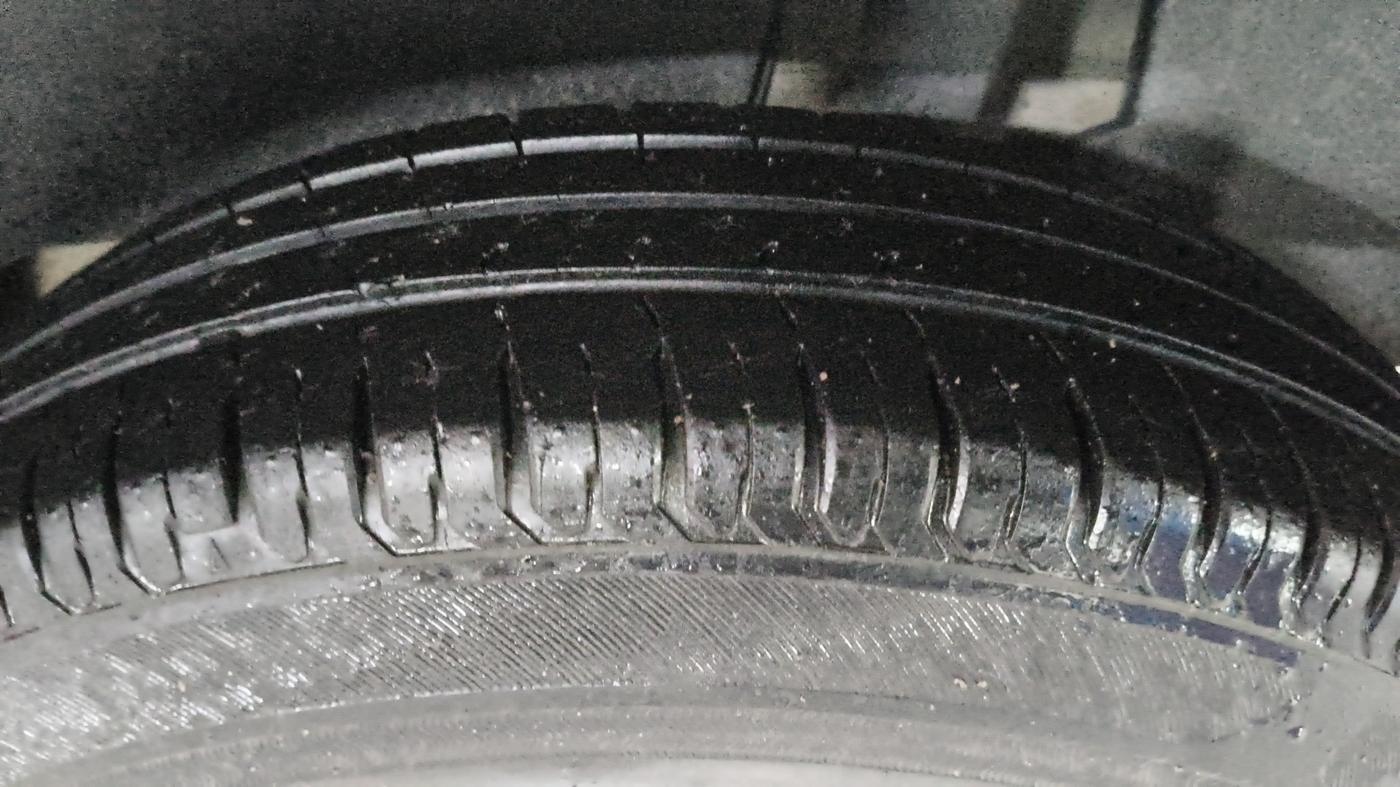 2020 Maruti Dzire VXI, Petrol, Manual, 26,616 km, Left Rear Tyre Tread