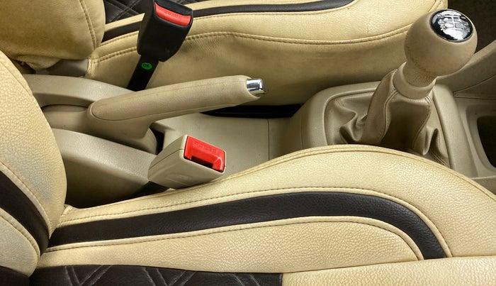 2013 Maruti Swift Dzire VXI, Petrol, Manual, 99,412 km, Gear Lever