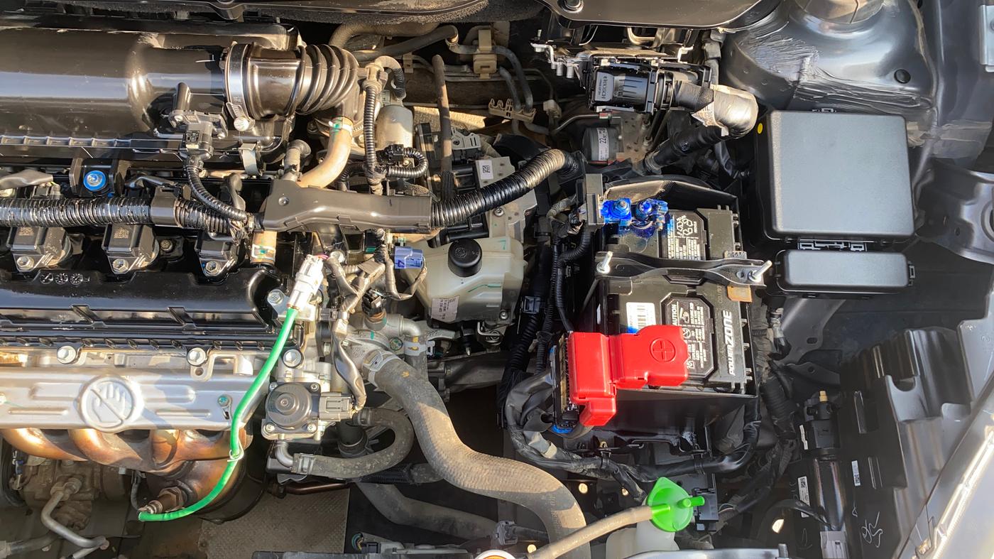 2022 Maruti Dzire ZXI Plus AMT, Petrol, Automatic, 83,904 km, Engine View - Left