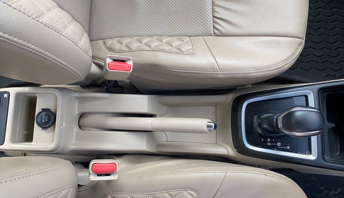 2022 Maruti Dzire ZXI Plus AMT, Petrol, Automatic, 83,886 km, Gear Lever