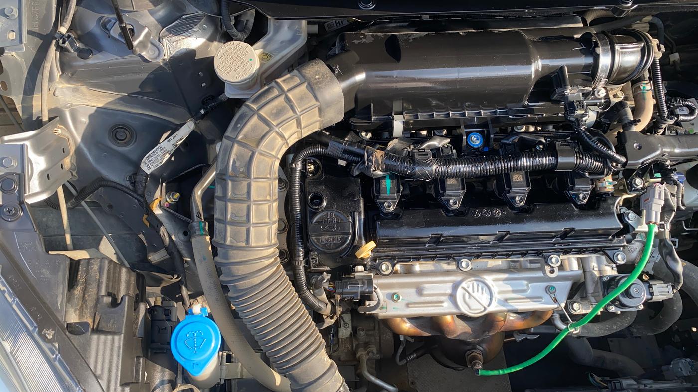 2022 Maruti Dzire ZXI Plus AMT, Petrol, Automatic, 83,904 km, Engine View - Right