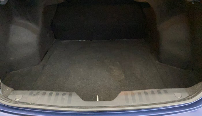 2019 Maruti Ciaz ALPHA  AT 1.5 SHVS PETROL, Petrol, Automatic, 57,146 km, Boot Inside