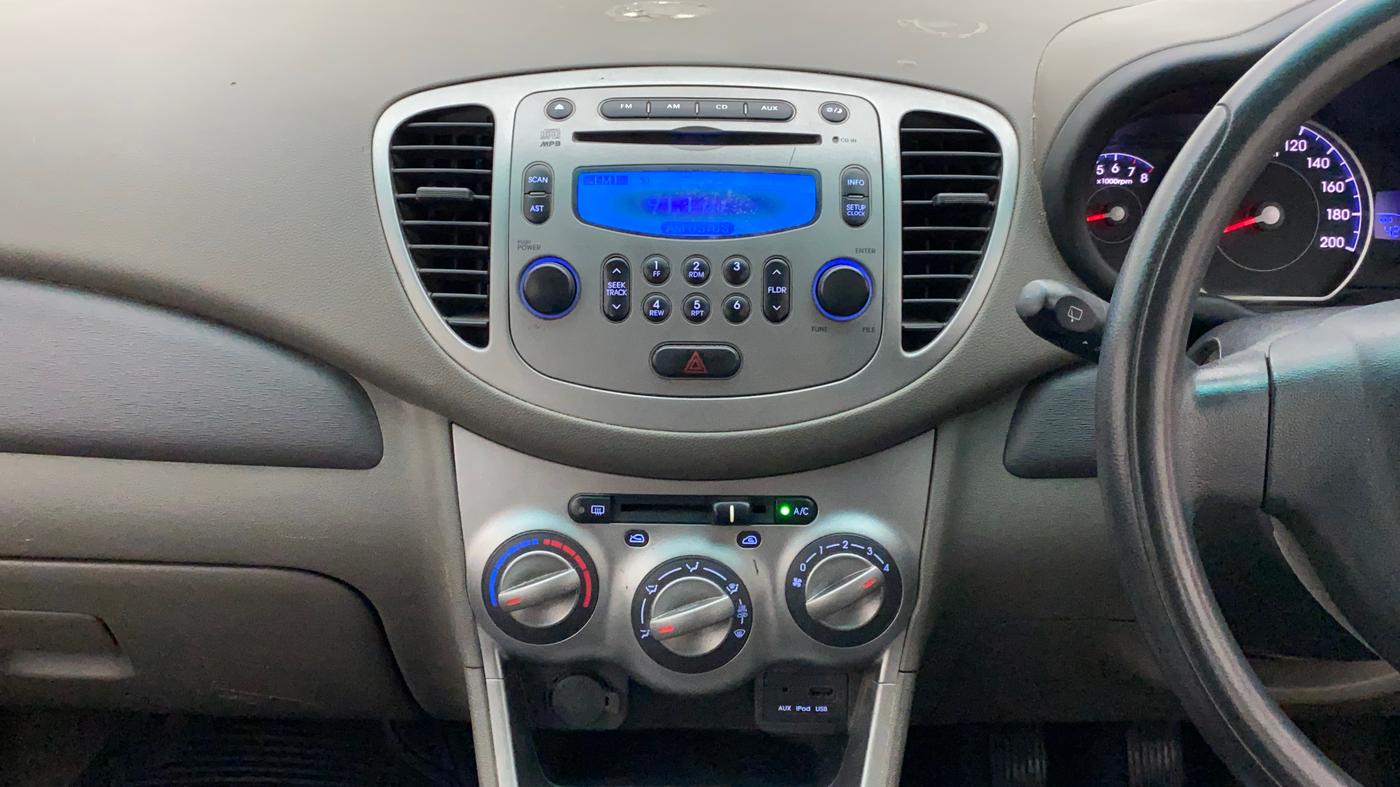 2011 Hyundai i10 SPORTZ 1.2, Petrol, Manual, 42,173 km, Air Conditioner