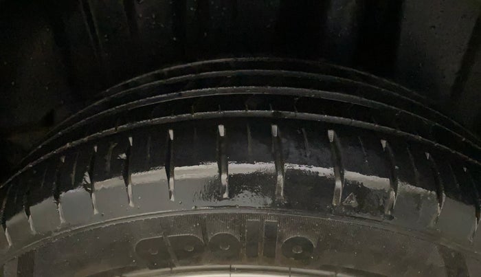 2022 Maruti Baleno ZETA 1.2 AGS, Petrol, Automatic, 44,374 km, Left Rear Tyre Tread