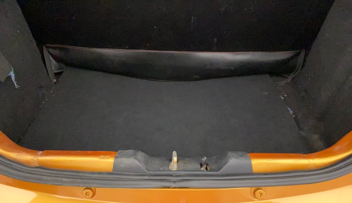 2018 Tata Tiago XZ PETROL, Petrol, Manual, 39,684 km, Boot Inside