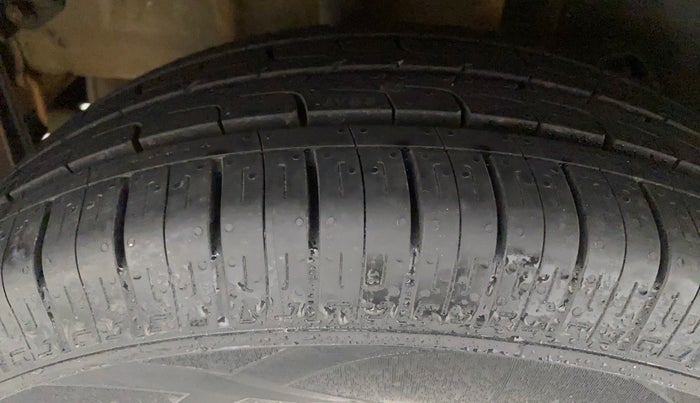 2018 Tata Tiago XZ PETROL, Petrol, Manual, 39,684 km, Right Rear Tyre Tread