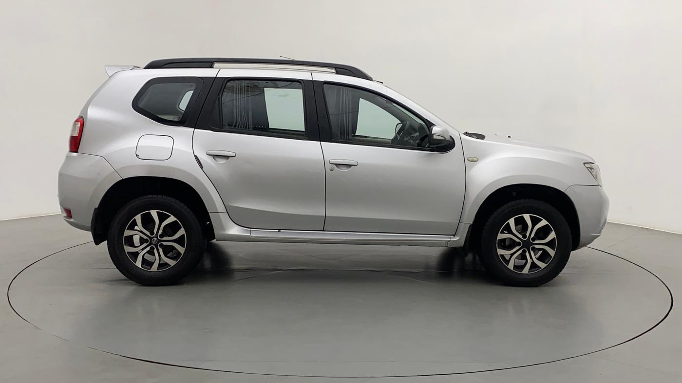 2015 Nissan Terrano XL (D), Diesel, Manual, 1,22,107 km, Right Side