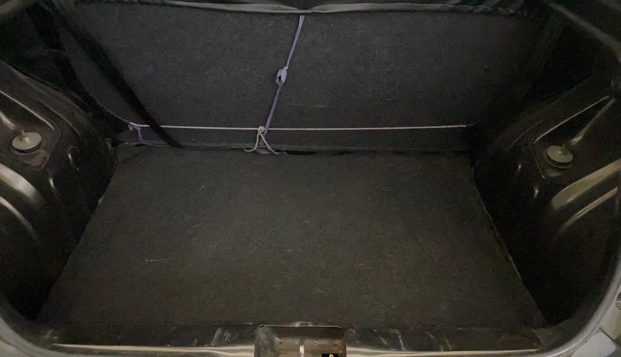 2017 Renault Kwid RXL, Petrol, Manual, 39,435 km, Boot Inside