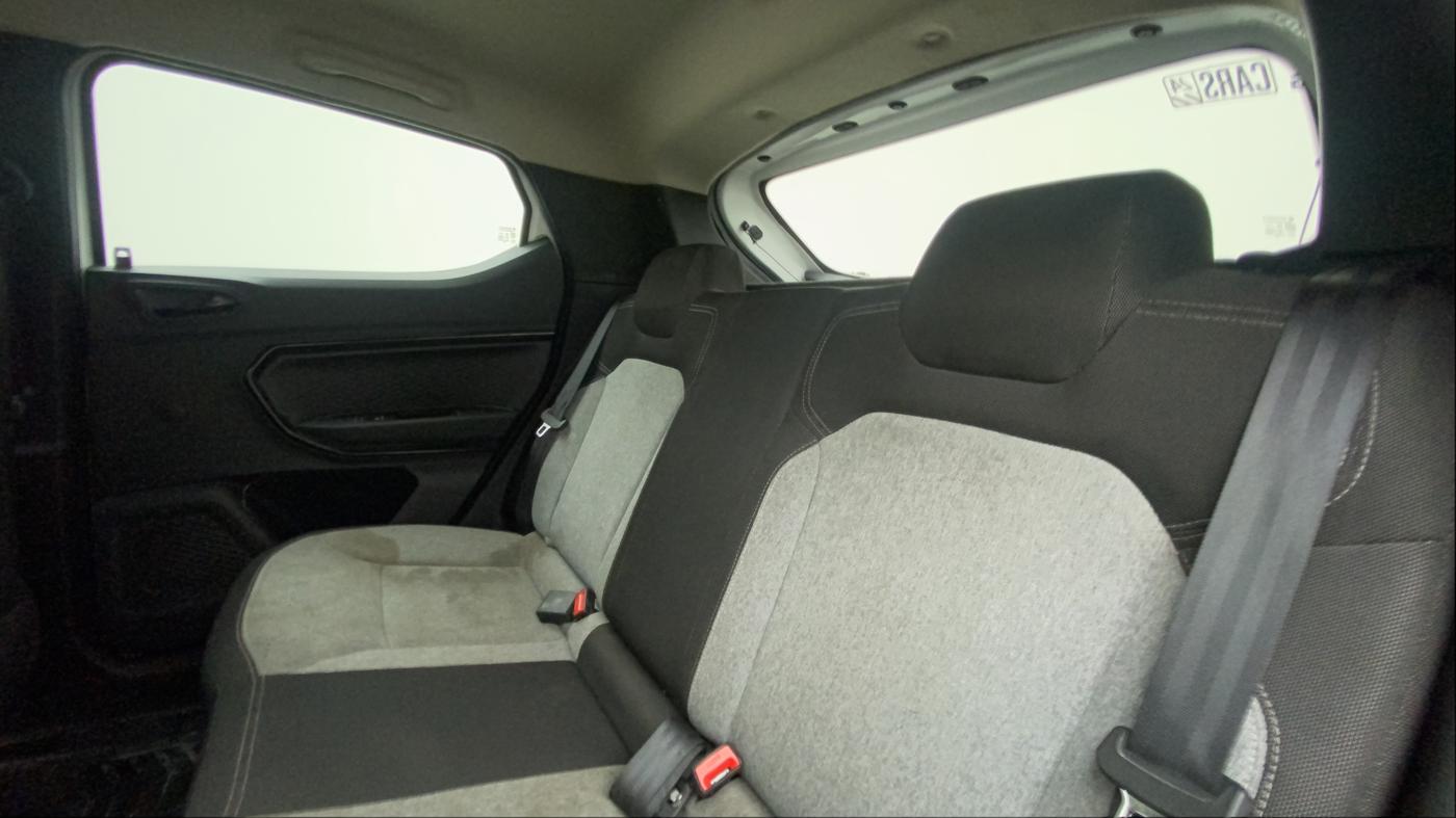 2021 Renault Kiger RXL EASY R 1.0 L, Petrol, Automatic, 48,355 km, Right Side Rear Door Cabin