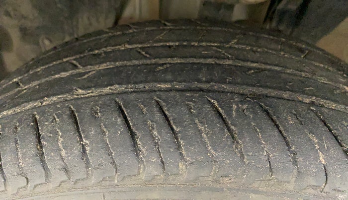 2021 Renault Kiger RXL EASY R 1.0 L, Petrol, Automatic, 48,355 km, Left Front Tyre Tread