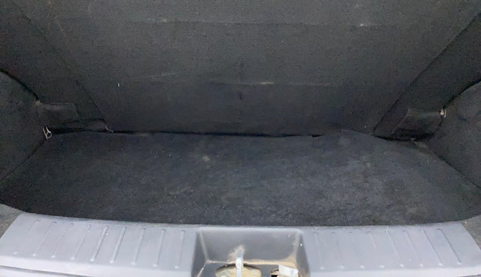 2018 Mahindra KUV 100 NXT K2 D 6S, Diesel, Manual, 57,422 km, Boot Inside
