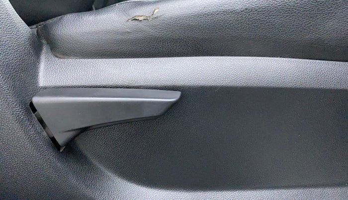 2018 Mahindra KUV 100 NXT K2 D 6S, Diesel, Manual, 57,422 km, Driver Side Adjustment Panel