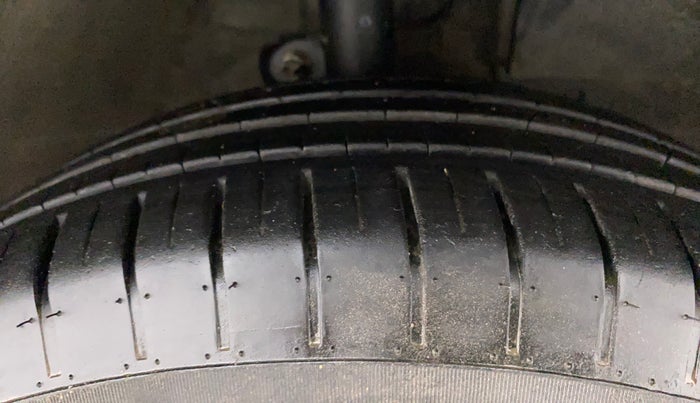 2018 Mahindra KUV 100 NXT K2 D 6S, Diesel, Manual, 57,422 km, Right Front Tyre Tread
