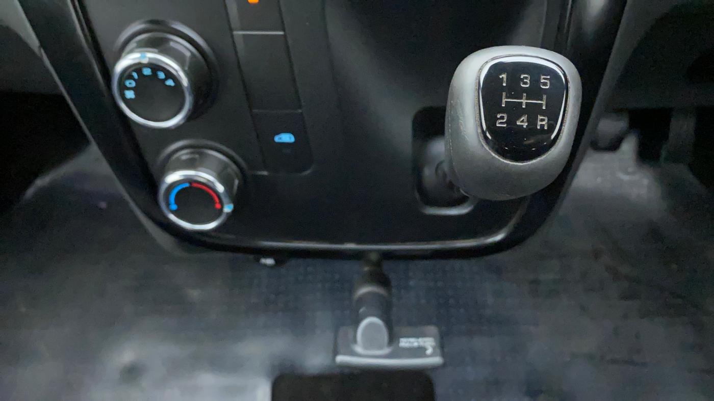 2018 Mahindra KUV 100 NXT K2 D 6S, Diesel, Manual, 57,422 km, Gear Lever