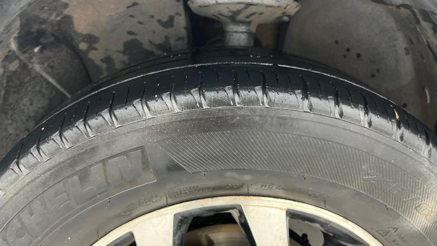 2015 Nissan Terrano XL O (D), Diesel, Manual, 91,042 km, Left Front Tyre Tread