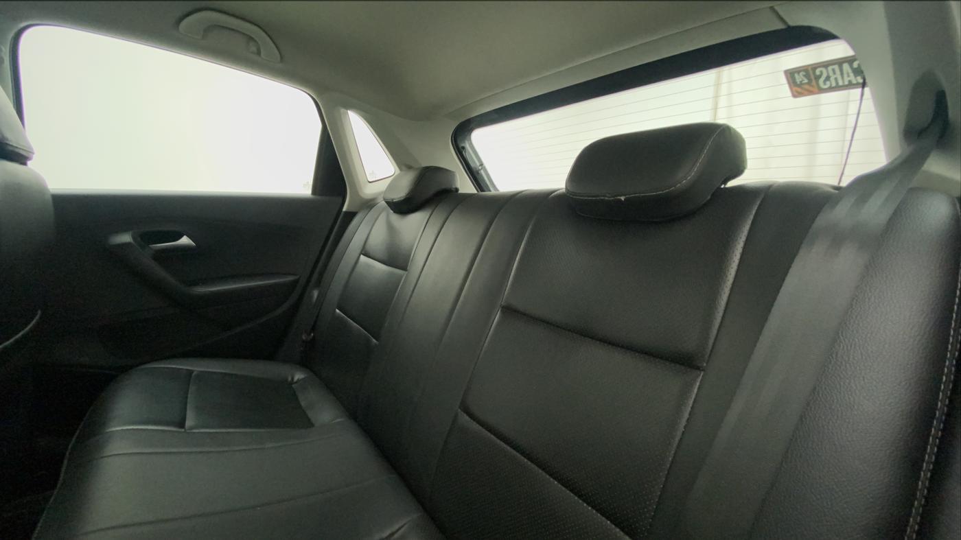 2015 Volkswagen Polo GT TSI AT, Petrol, Automatic, 68,254 km, Right Side Rear Door Cabin