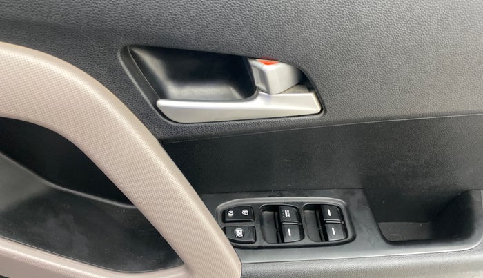 2018 Hyundai Creta SX PLUS AT 1.6 PETROL, Petrol, Automatic, 25,160 km, Driver Side Door Panels Control