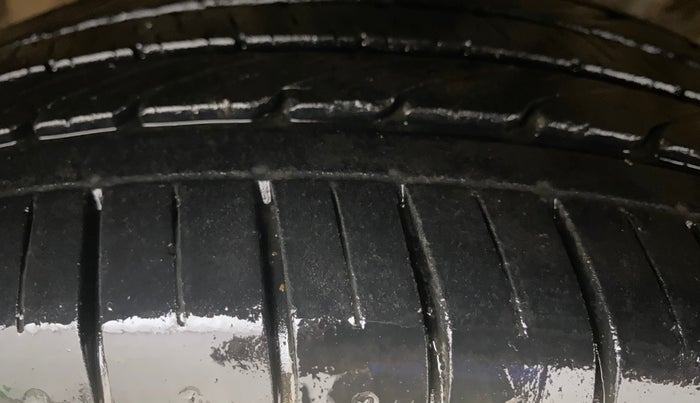 2018 Hyundai Creta SX PLUS AT 1.6 PETROL, Petrol, Automatic, 25,160 km, Right Front Tyre Tread