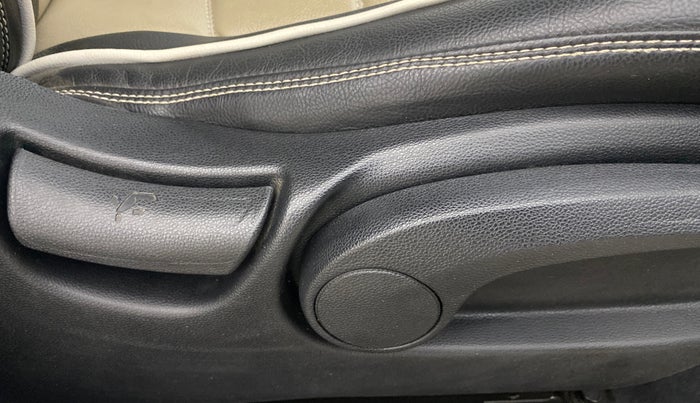 2018 Hyundai Creta SX PLUS AT 1.6 PETROL, Petrol, Automatic, 25,160 km, Driver Side Adjustment Panel