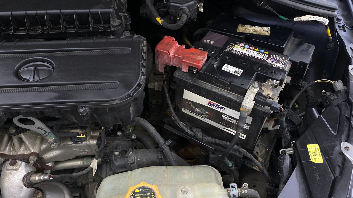 2022 Tata Tiago XZA PLUS PETROL, Petrol, Automatic, 25,470 km, Engine View - Left