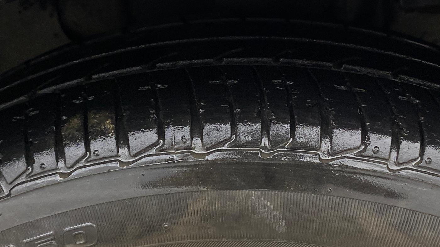 2022 Tata Tiago XZA PLUS PETROL, Petrol, Automatic, 25,470 km, Right Front Tyre Tread