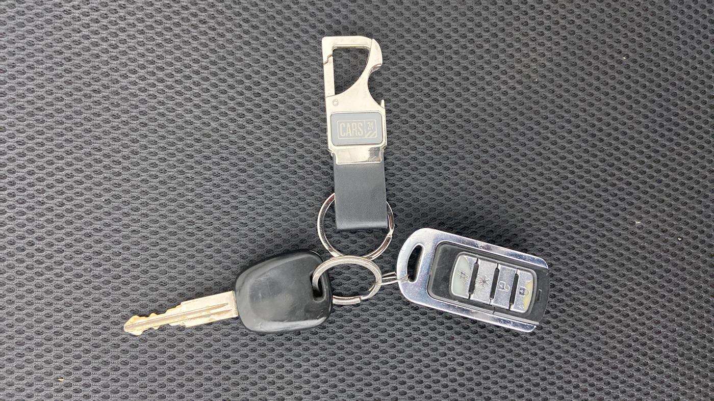 2014 Maruti Alto 800 LXI, Petrol, Manual, 46,937 km, Key Close Up