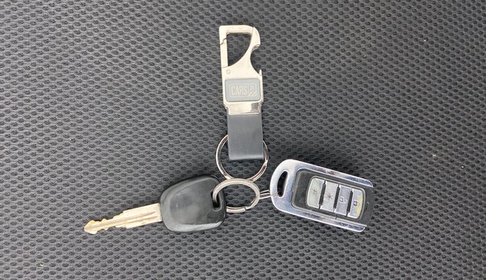 2014 Maruti Alto 800 LXI, Petrol, Manual, 46,937 km, Key Close Up