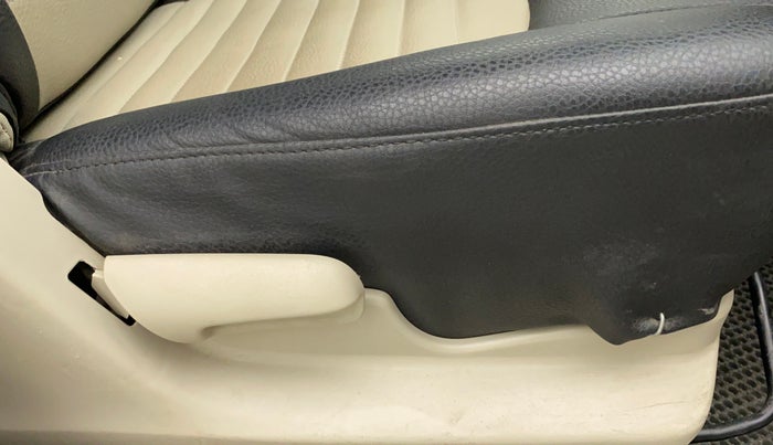 2019 Maruti Celerio VXI (O) CNG, CNG, Manual, 27,436 km, Driver Side Adjustment Panel