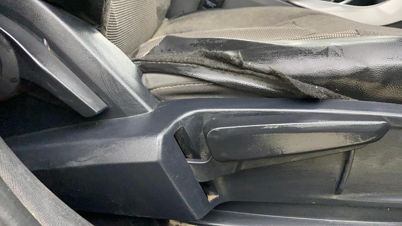 2020 Tata ALTROZ XZ PETROL, Petrol, Manual, 84,233 km, Driver Side Adjustment Panel