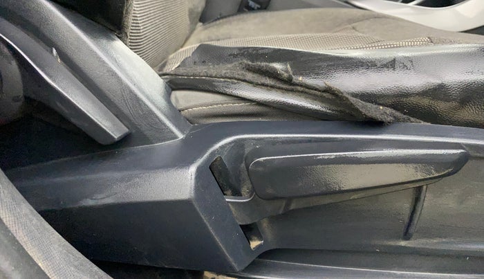 2020 Tata ALTROZ XZ PETROL, Petrol, Manual, 84,233 km, Driver Side Adjustment Panel